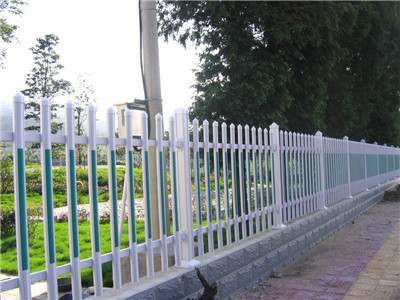 pvc草坪護欄
